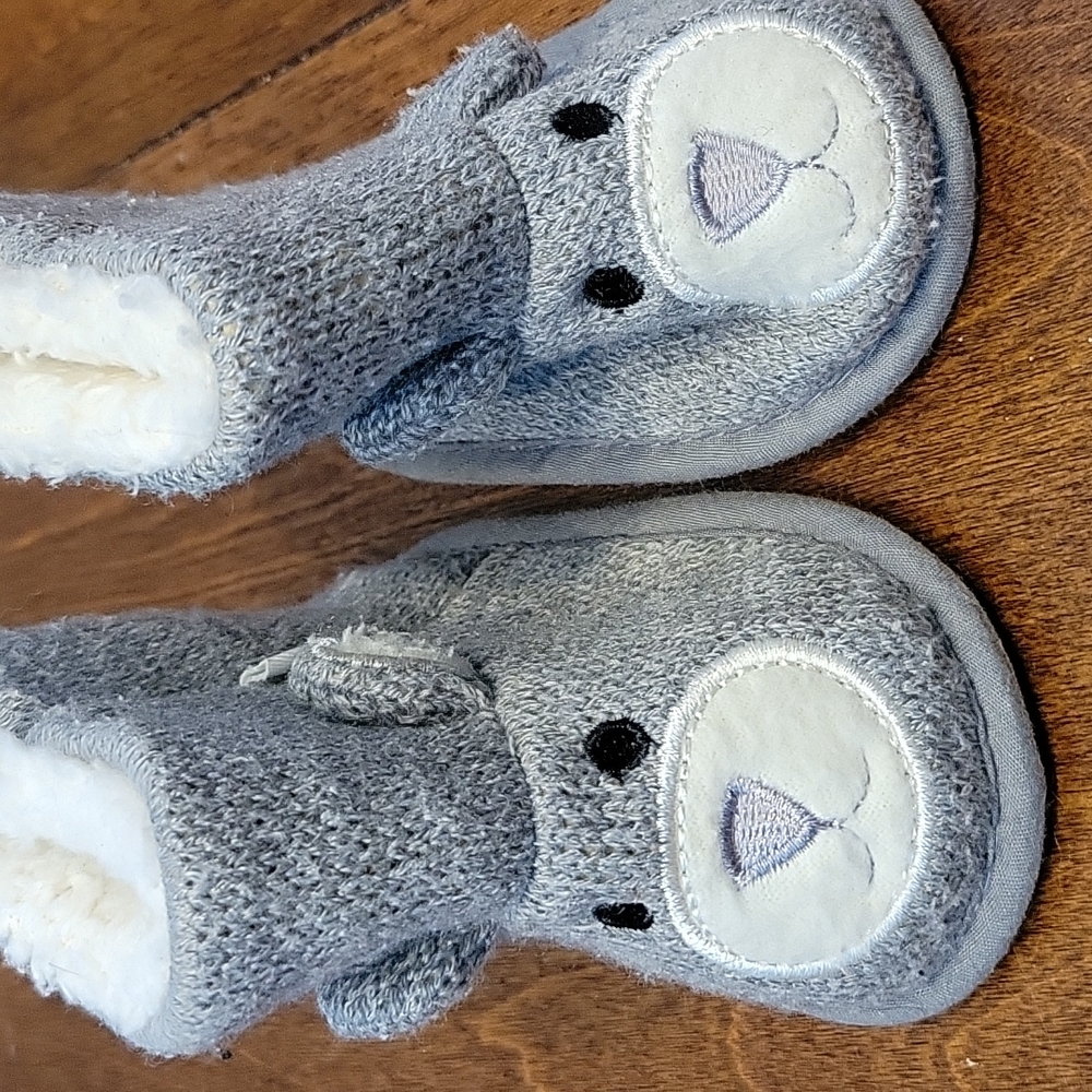 Baby slippers